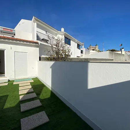 Villa Singer's Lounge *