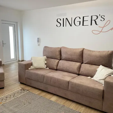 Singer's Lounge * Porto de Mos (Leiria)