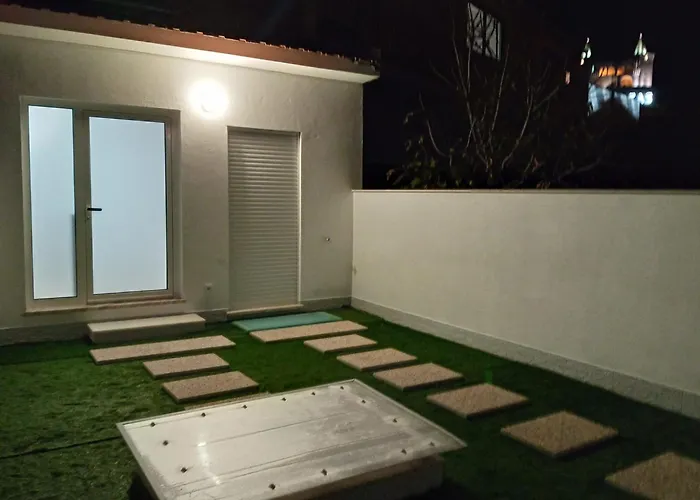 Singer's Lounge Porto de Mós