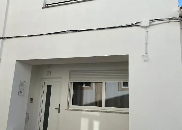 Singer's Lounge فيلة